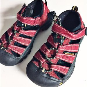 Boys Toddler Red Keen Sandals Sz 10